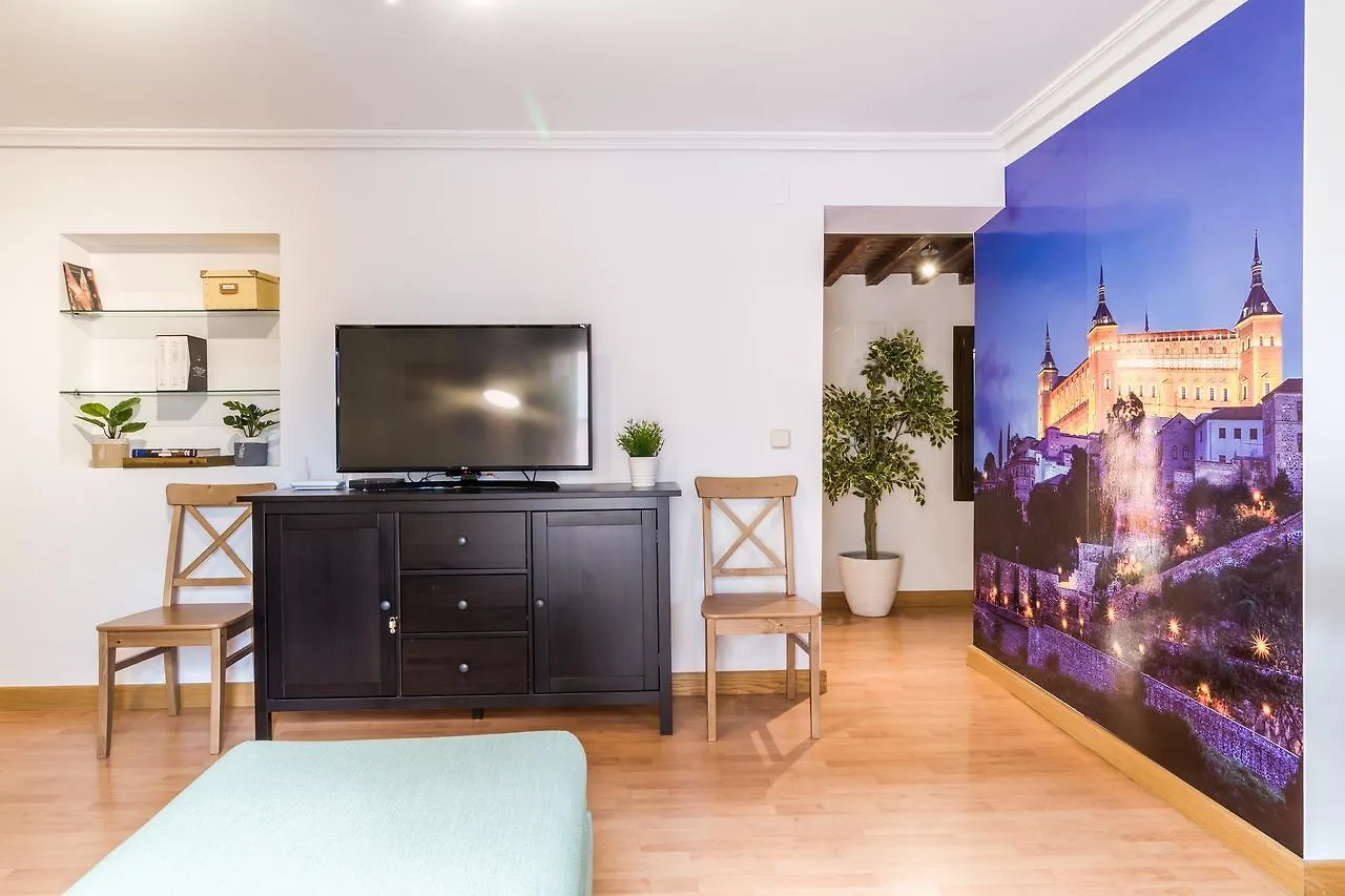 Toledo I Apartment